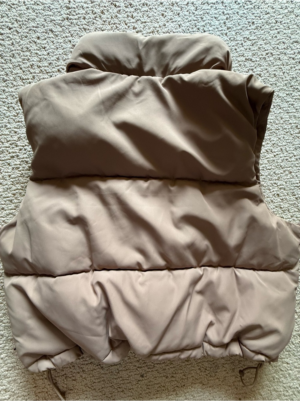 Hollister Ultimate Mini Puffer Vest - Picture 7 of 7
